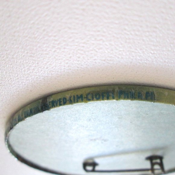 Vintage Elvis Best Wishes Button Pin Elvis Presley Enterprises Close Up Pinback - Picture 6 of 6